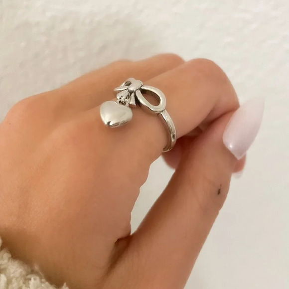 925 Sterling Silver Dangle Heart Ring Heart Charm Ring Minimalist Dainty Ring - Picture 7 of 10